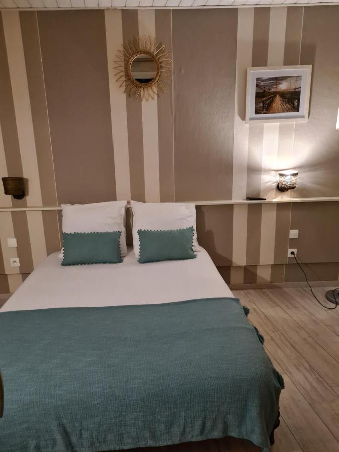 Le Royal Hotel Saint-Pol-sur-Ternoise Esterno foto